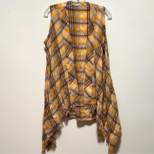 Easel Multi-colored plaid crinkle fabric sleeveless asymmetrical hem kimono vest